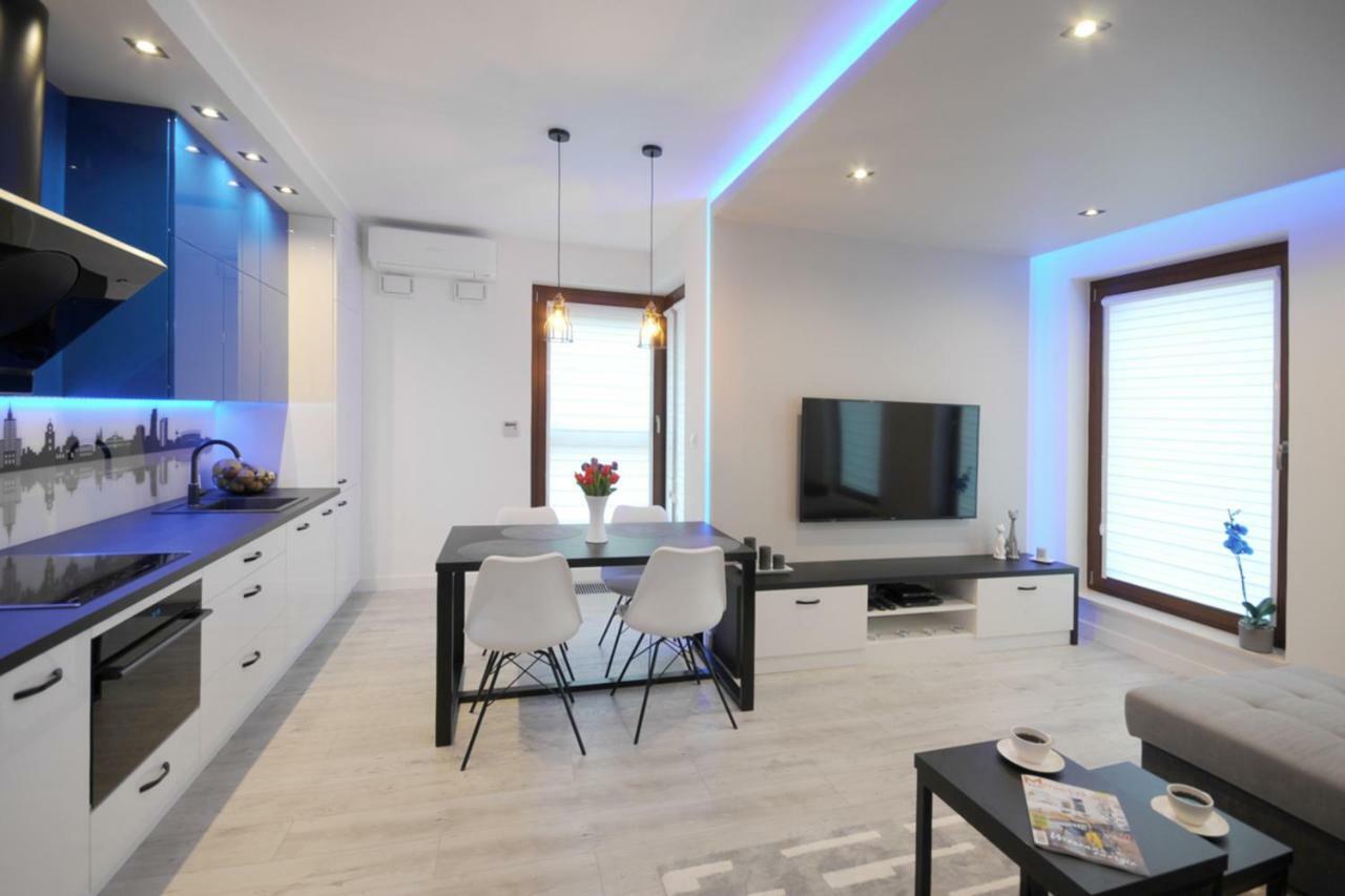 Bulwary Wislane P&O Serviced Apartments With Ac Varsovia Exterior foto