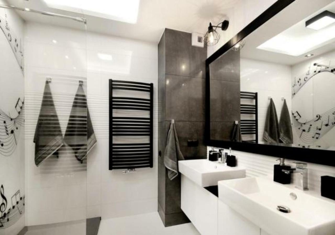 Bulwary Wislane P&O Serviced Apartments With Ac Varsovia Exterior foto